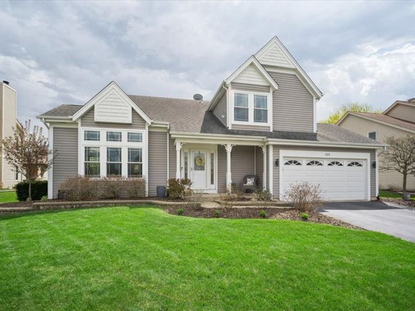 223 Shawnee Circle , Bartlett, IL 60103