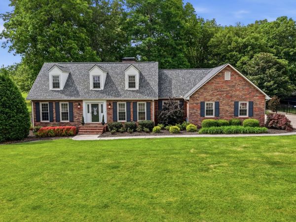 1729 Country Club Dr , Tullahoma, TN 37388