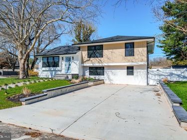 29 E HOLLYWOOD LANE, MARMORA, NJ 08223