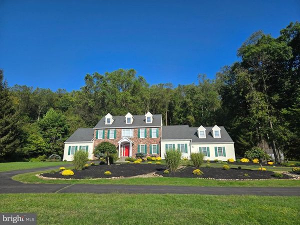 5584 LOWER MOUNTAIN ROAD , NEW HOPE, PA 18938