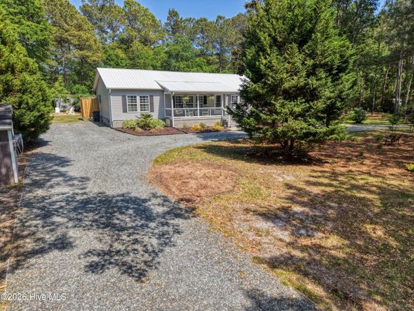 503 Groves Point Drive, Hampstead, NC 28443