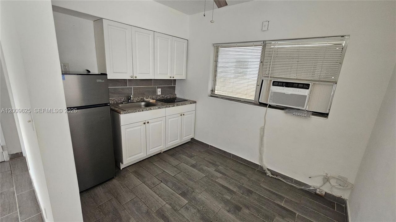 2308 Grant St , Unit 1, Hollywood, FL 33020 Photo