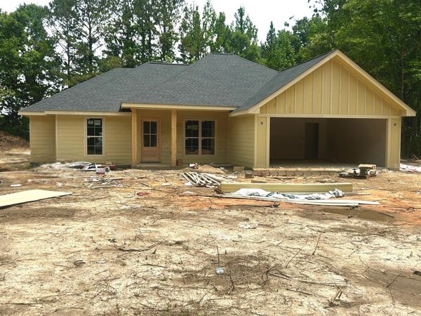 10 Beech Ln., Petal, MS 39465
