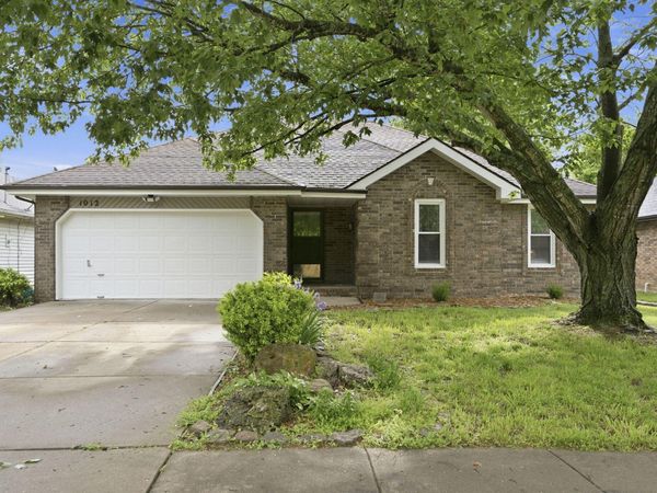 1012 S Ventura Avenue , Springfield, MO 65804