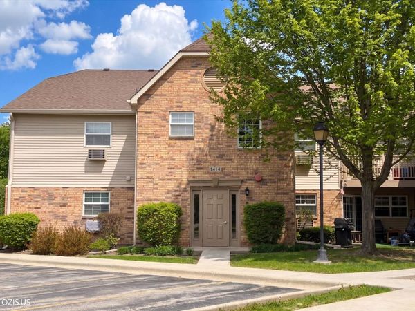 1414 W Clear Water Circle , Unit 2F, Round Lake Beach, IL 60073