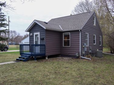 1016 Ella Avenue NW, Willmar, MN 56201