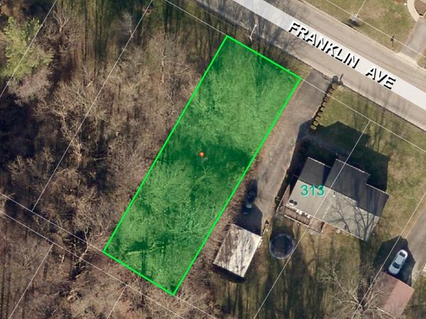 1 Franklin AVE, Vinton, VA 24179