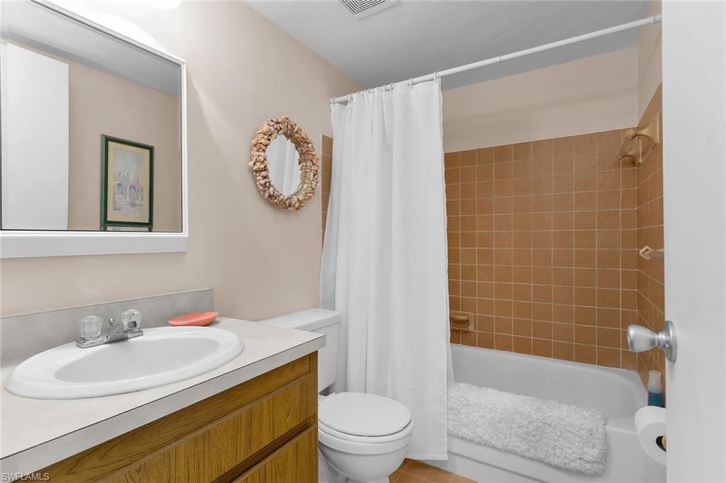 58 Manor Ter, Unit 8-204, Marco Island, FL 34145 Photo