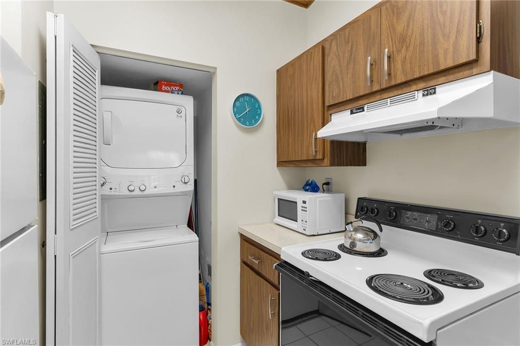 58 Manor Ter, Unit 8-204, Marco Island, FL 34145 Photo