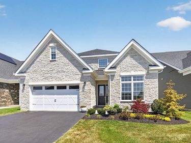 28 SAMJAN CIRCLE, HIGHTSTOWN, NJ 08520
