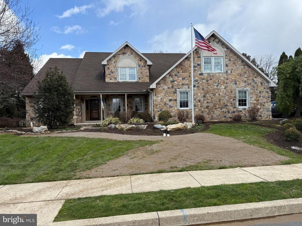 139 GRANDE BOULEVARD, SINKING SPRING, PA 19608