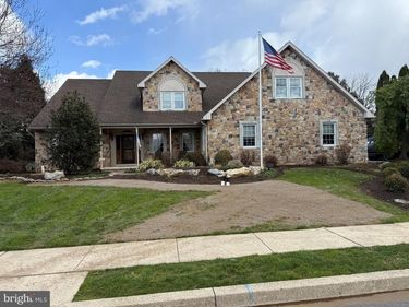 139 GRANDE BOULEVARD, SINKING SPRING, PA 19608
