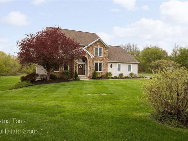 4797 Sunflower Ridge Drive NE, Ada, MI 49301