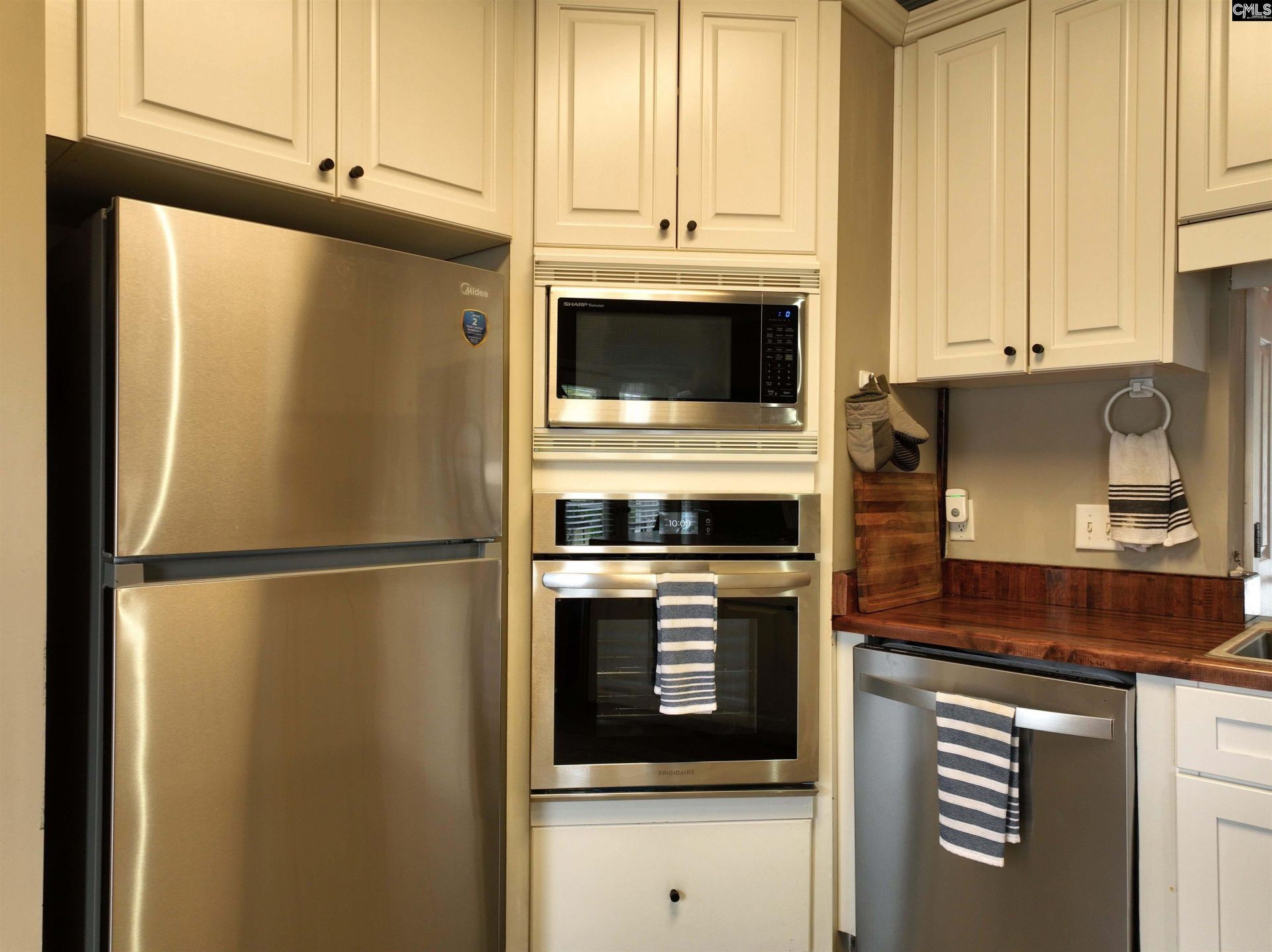 220 River Bluff Boulevard  Photo 15