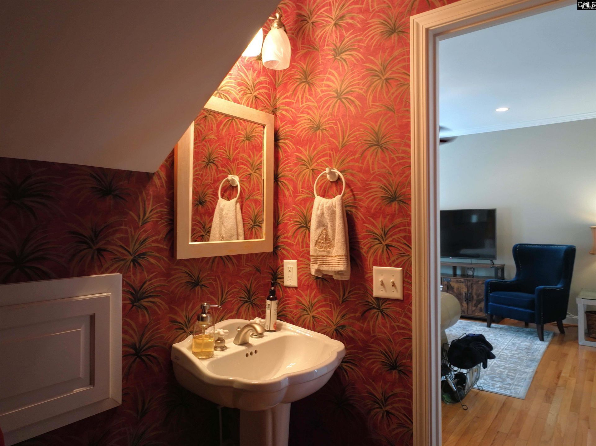 220 River Bluff Boulevard  Photo 17