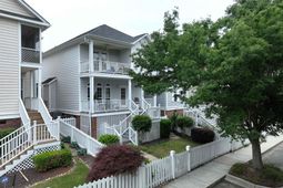 220 River Bluff Boulevard  photo 4