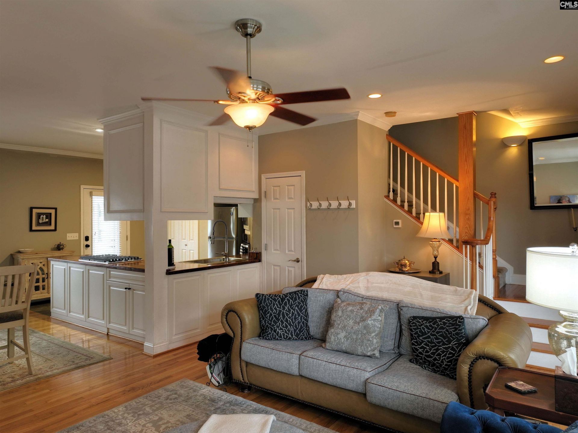 220 River Bluff Boulevard  Photo 8