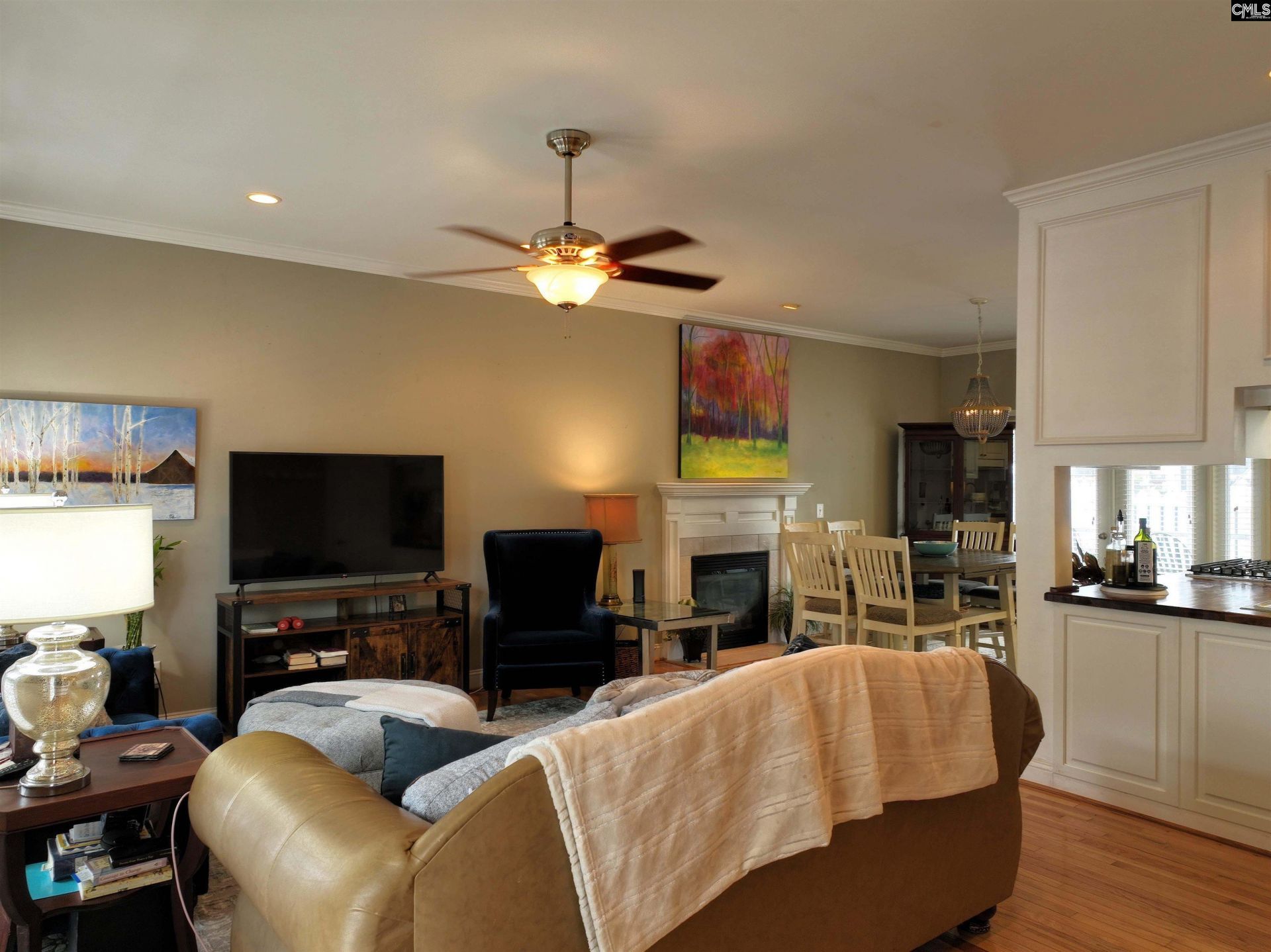 220 River Bluff Boulevard  Photo 9