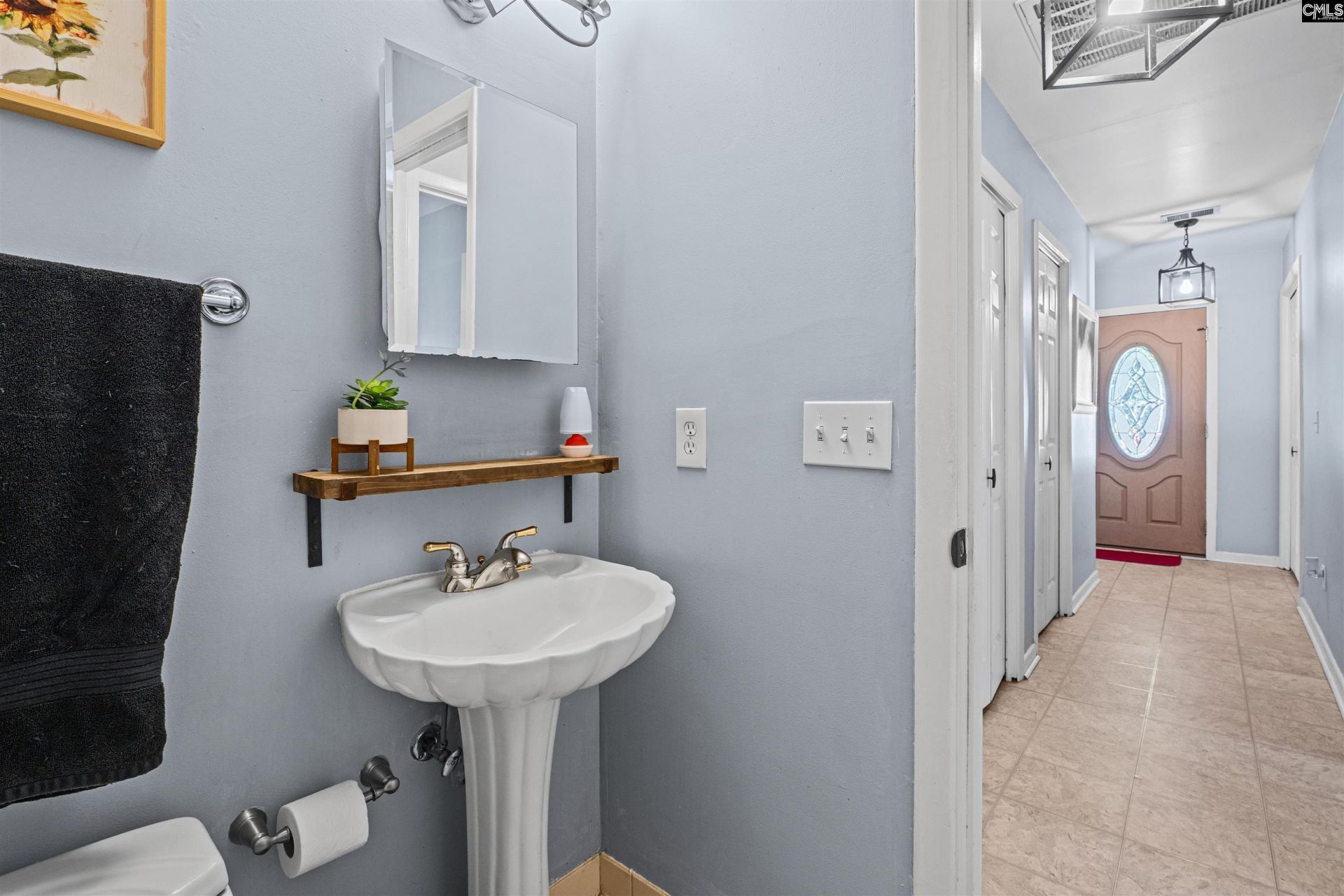 210 Mariners Row  Photo 19