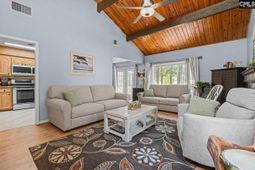 210 Mariners Row  photo 4