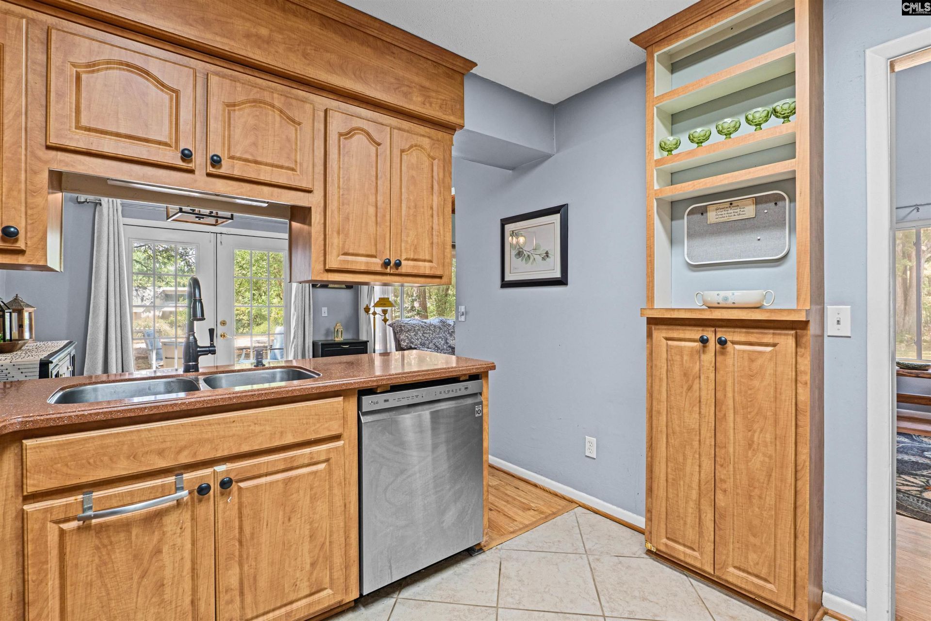 210 Mariners Row  Photo 9