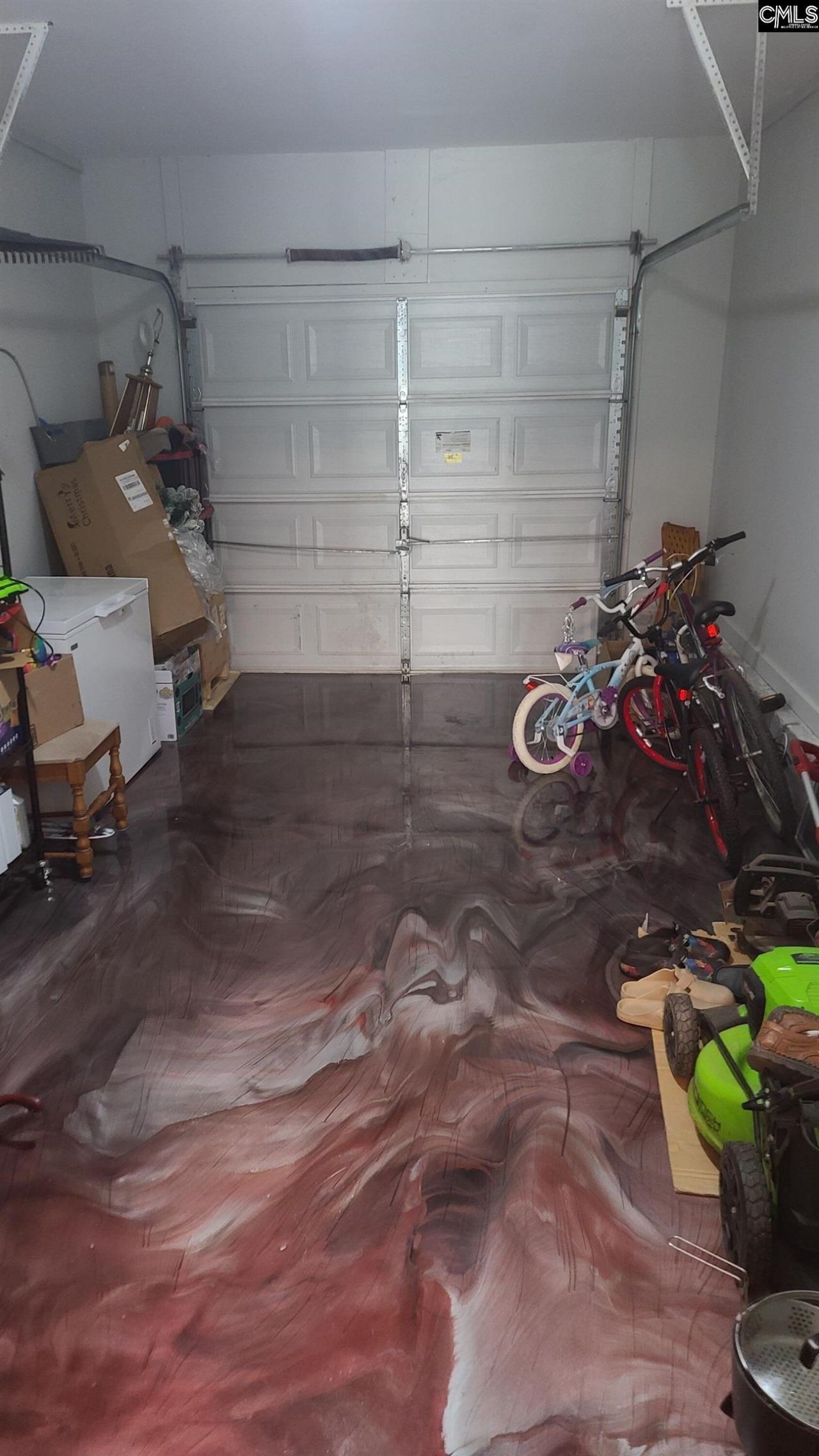 304 Curvewood Road  Photo 4