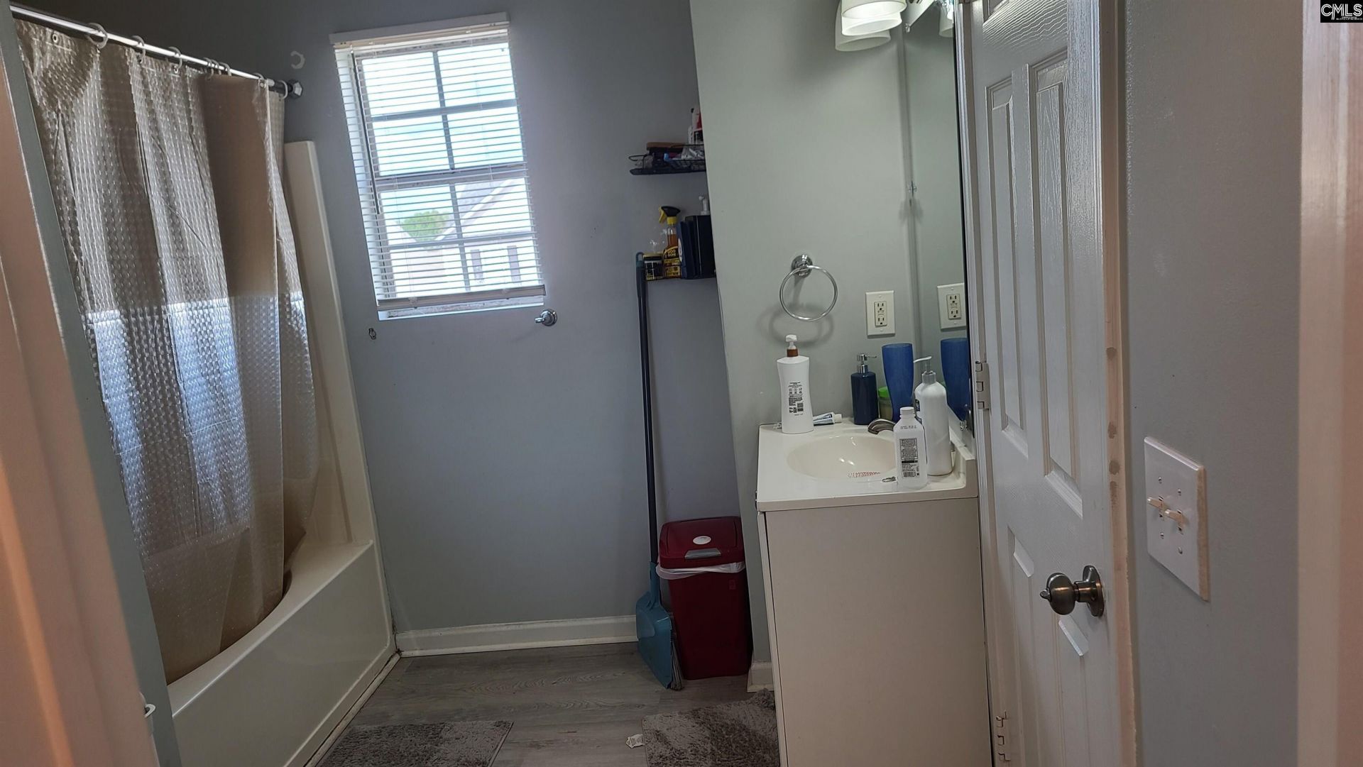 304 Curvewood Road  Photo 9