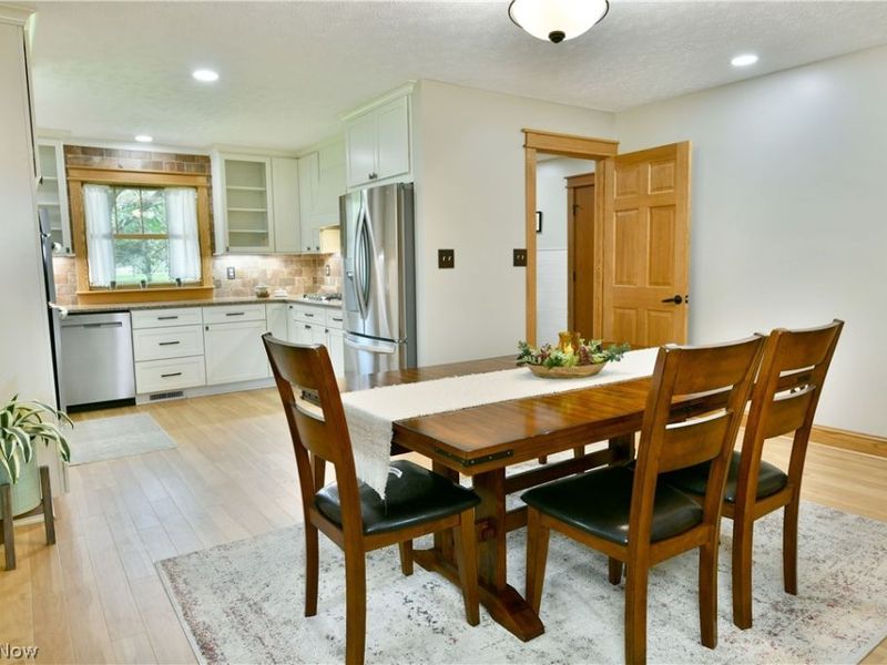 3203 Morrow Drive, Cortland, OH 44410 Photo 12