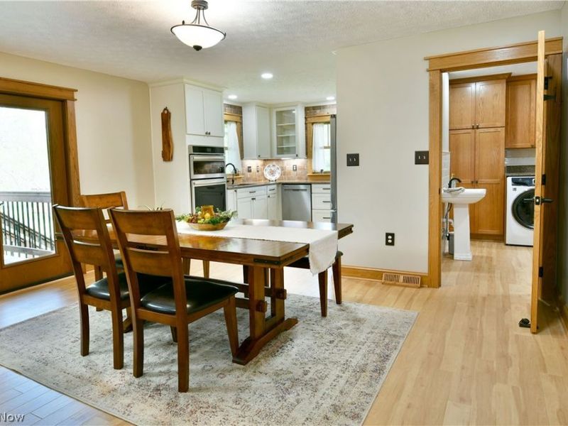 3203 Morrow Drive, Cortland, OH 44410 Photo 13