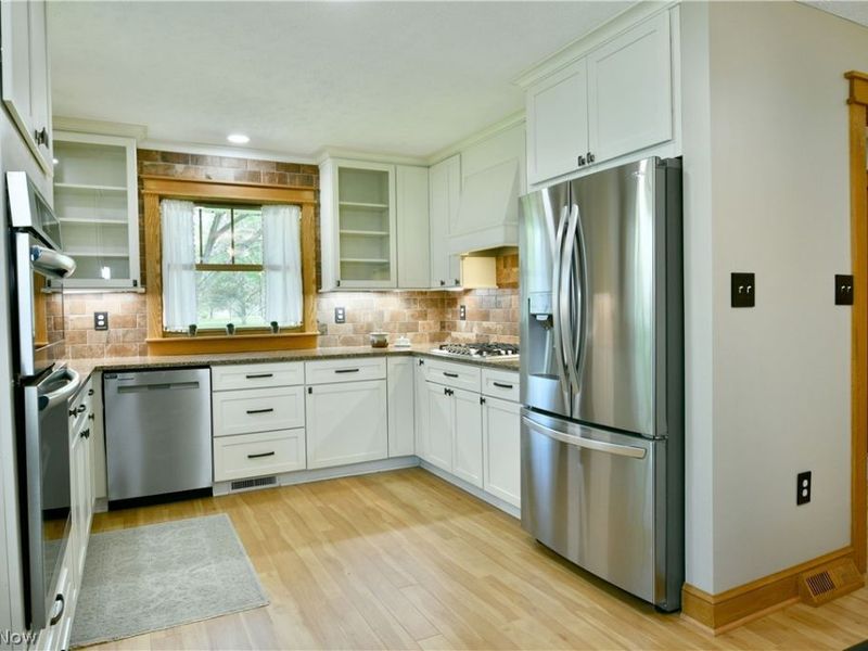 3203 Morrow Drive, Cortland, OH 44410 Photo 14