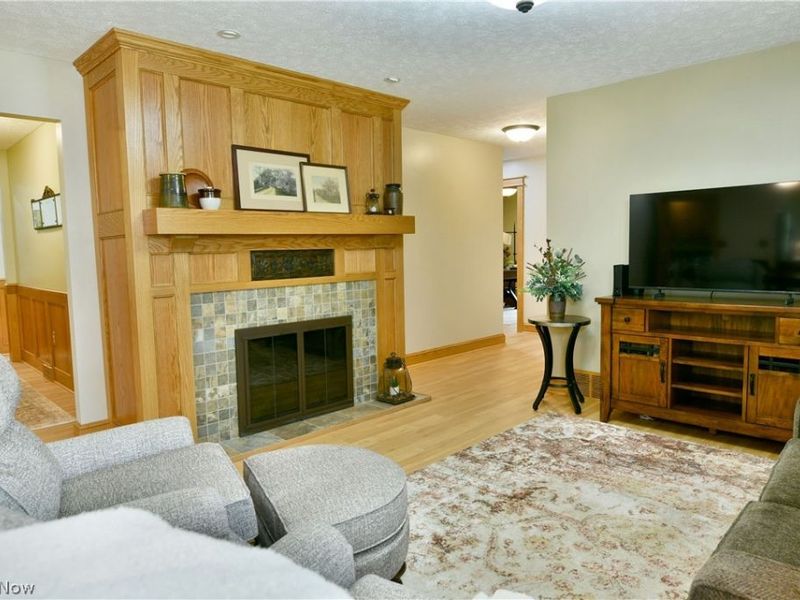3203 Morrow Drive, Cortland, OH 44410 Photo 7