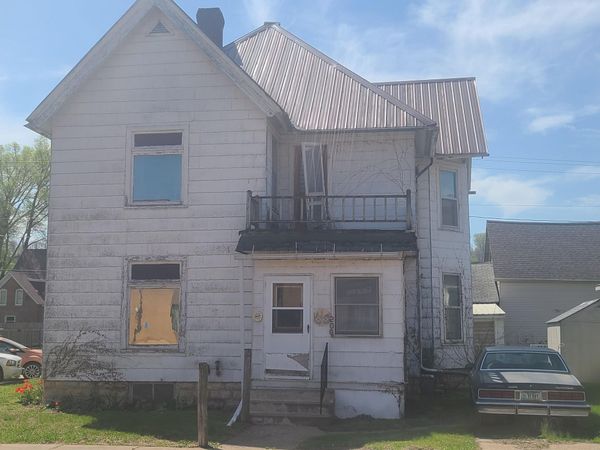 204 S River Park Drive, Guttenberg, IA 52052