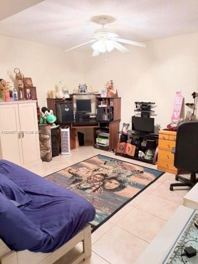 1121 NW 86th Ter , Pembroke Pines, FL 33024 Photo