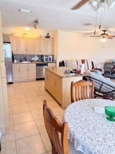 1121 NW 86th Ter , Pembroke Pines, FL 33024 Photo