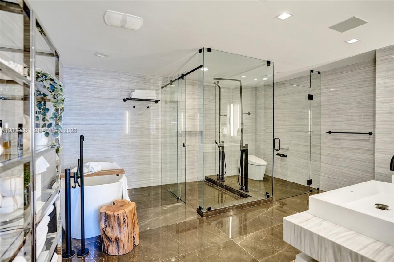 2200 N Ocean Blvd, Unit S1701, Fort Lauderdale, FL 33305 Photo