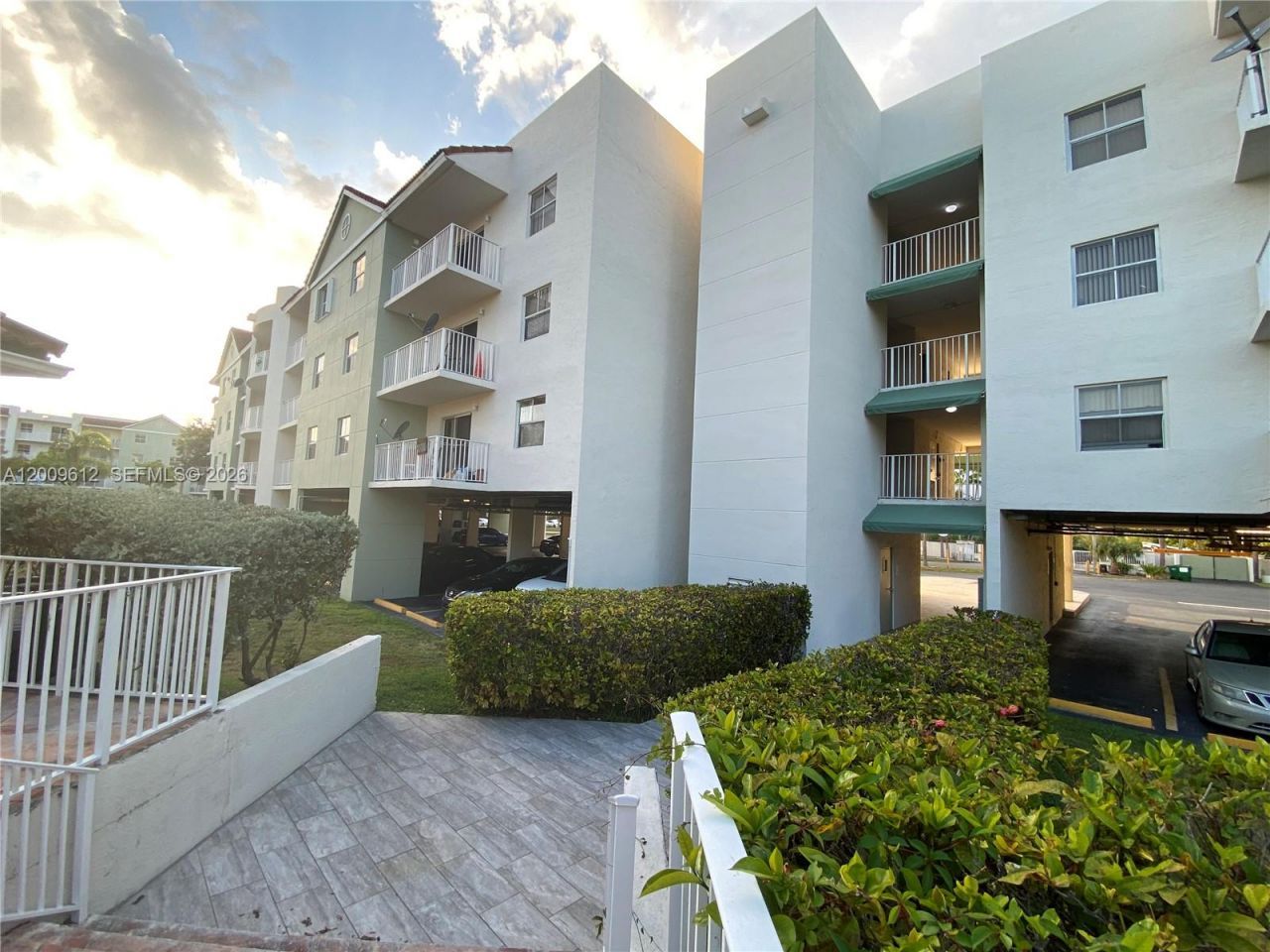 8200 SW 210th St, Unit 220, Cutler Bay, FL 33189 Photo