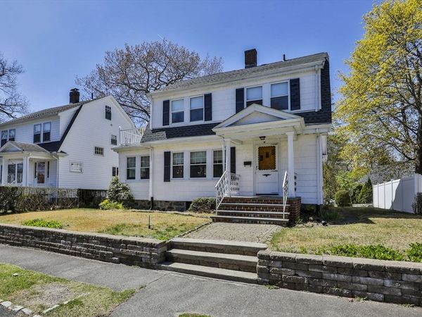 14 Crown St, Milton, MA 02186