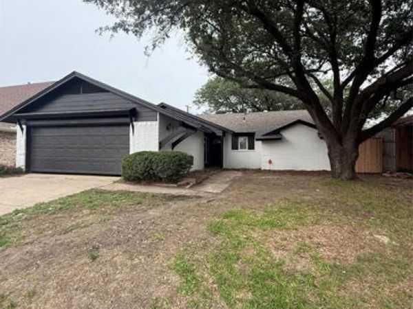 1919 E Crosby Road, Carrollton, TX 75006