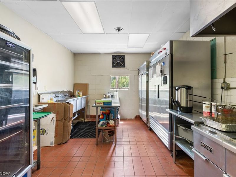 6483 State Road , Parma, OH 44134 Photo 17