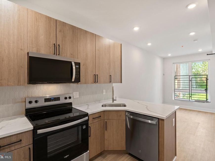 2207 N Franklin Street, Unit 1, Philadelphia, PA 19133 Main Photo