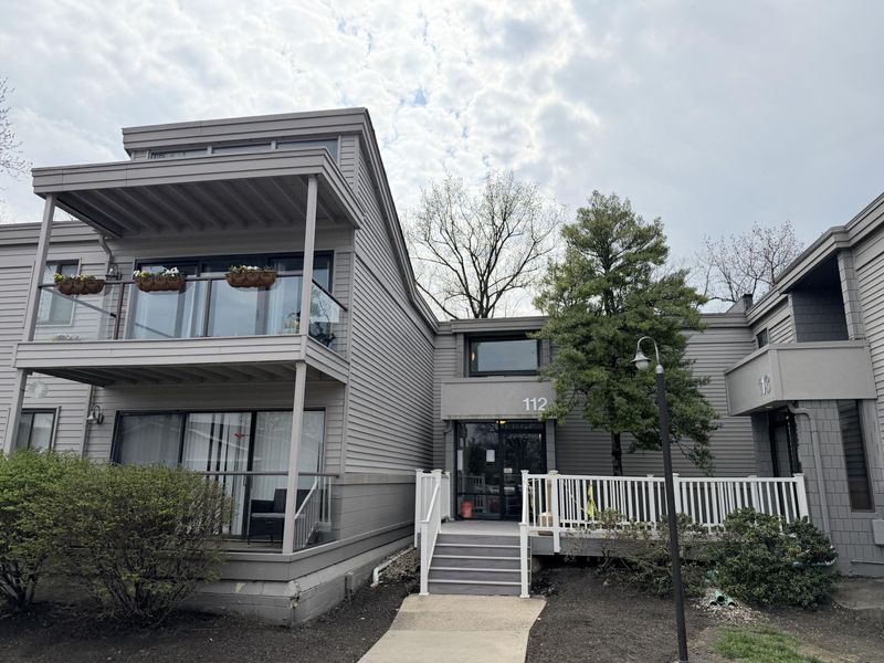 112 Winding Way, Unit E, Covington, KY 41011 Photo 1
