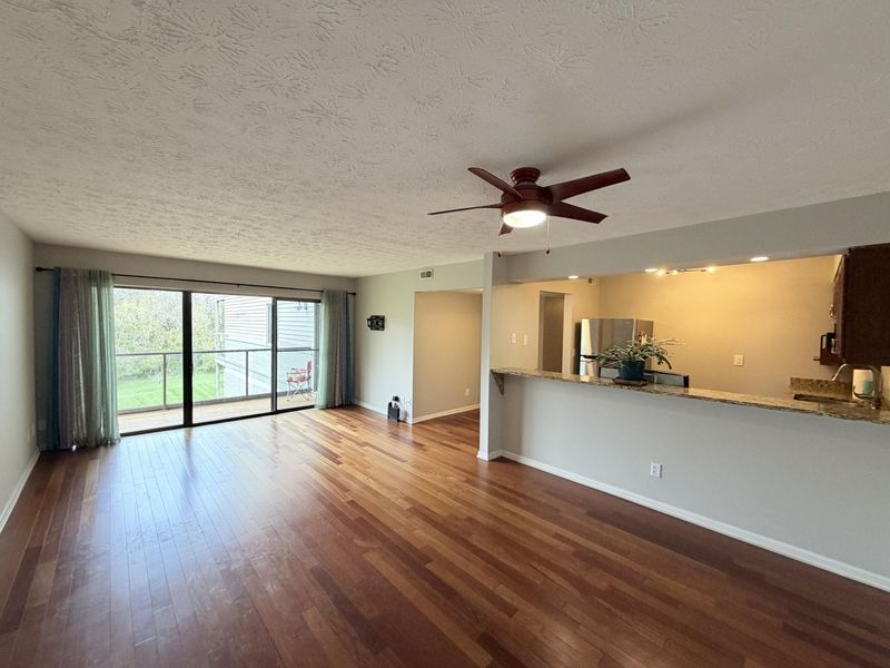 112 Winding Way, Unit E, Covington, KY 41011 Photo 2