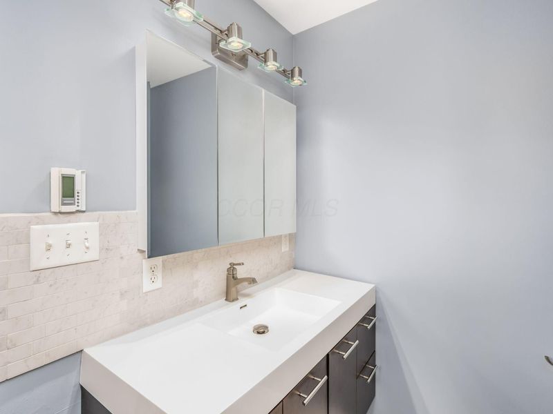 580 Enfield Road, Columbus, OH 43209 Photo 15