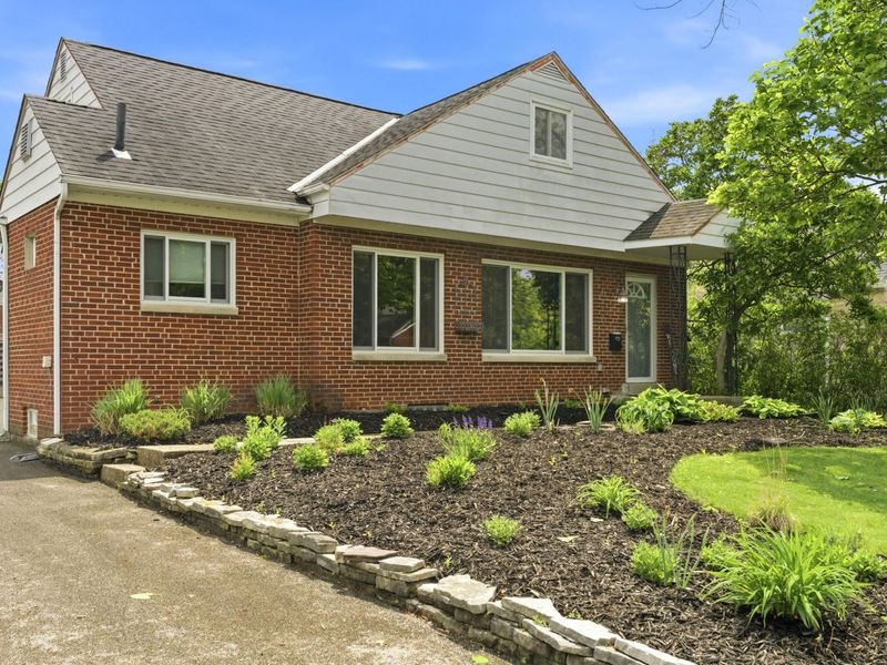 580 Enfield Road, Columbus, OH 43209 Photo 2