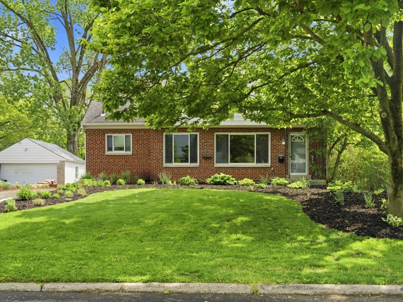 580 Enfield Road, Columbus, OH 43209 Photo 3