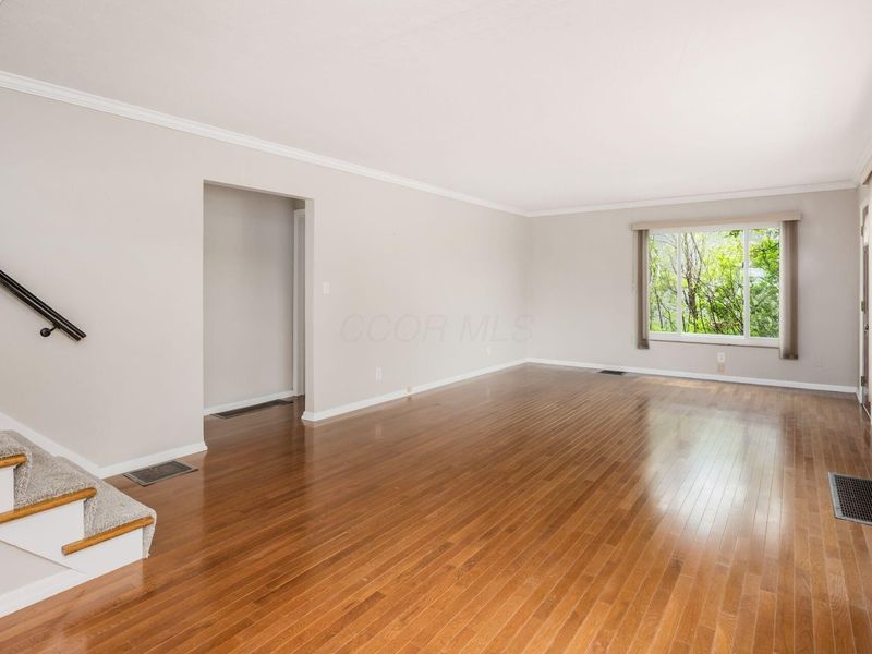 580 Enfield Road, Columbus, OH 43209 Photo 7