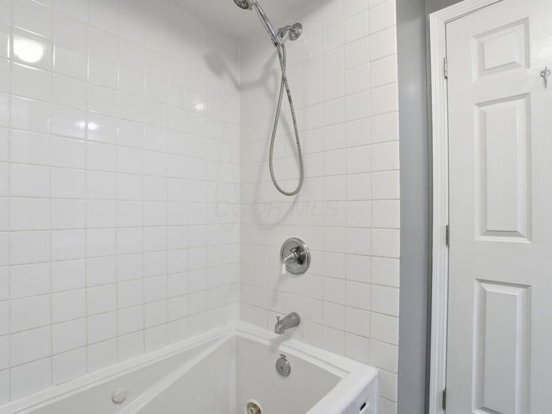6040 E Walnut Street, Westerville, OH 43081 Photo 27