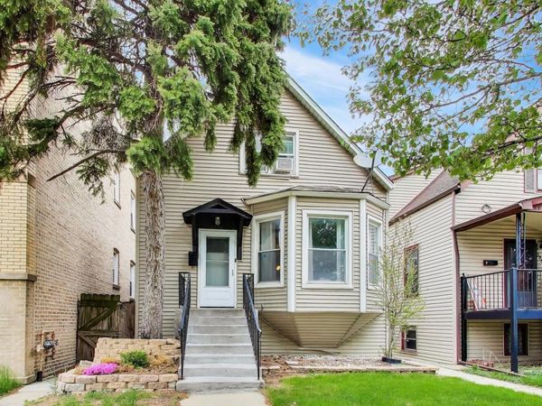 3354 W Pensacola Avenue , Chicago, IL 60618