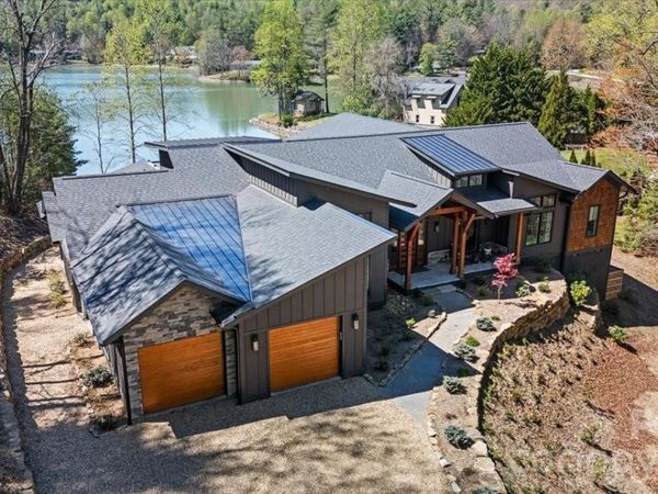 984 Eagle Lake Drive , Brevard, NC 28712