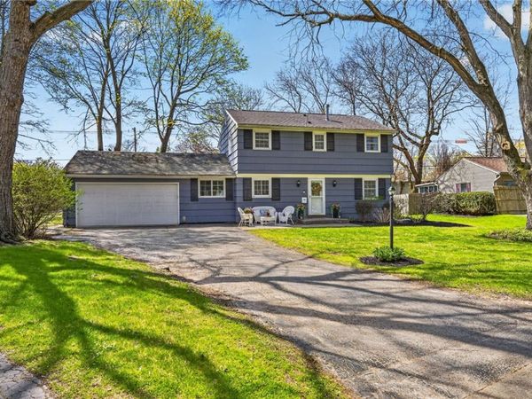 340 Village Lane , Rochester, NY 14610